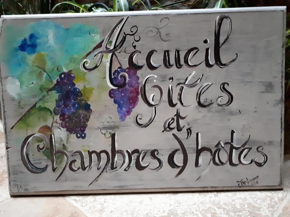 Chambre D'Hote Au Jardin Le Clos Des Vins D'Anges Saint-Pierre-des-Champs Luaran gambar