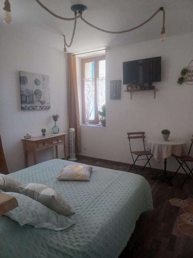 Chambre D'Hote Au Jardin Le Clos Des Vins D'Anges Saint-Pierre-des-Champs Luaran gambar